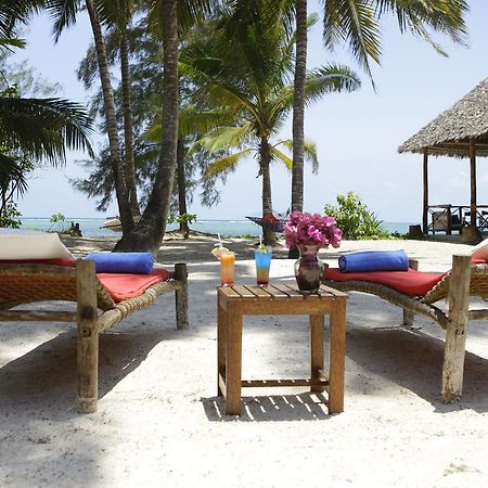 Panga Chumvi Beach Resort Matemwe  Exteriör bild