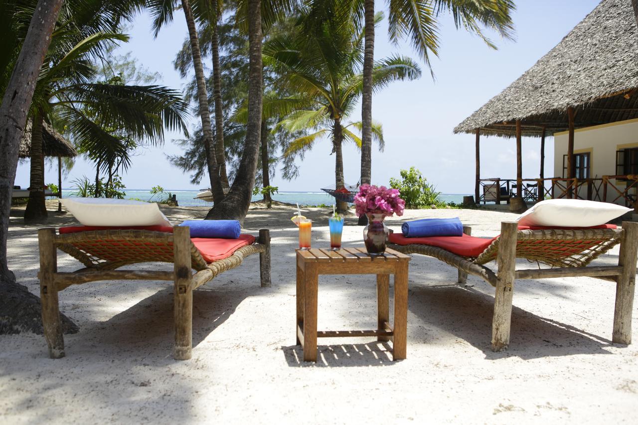 Panga Chumvi Beach Resort Matemwe  Exteriör bild