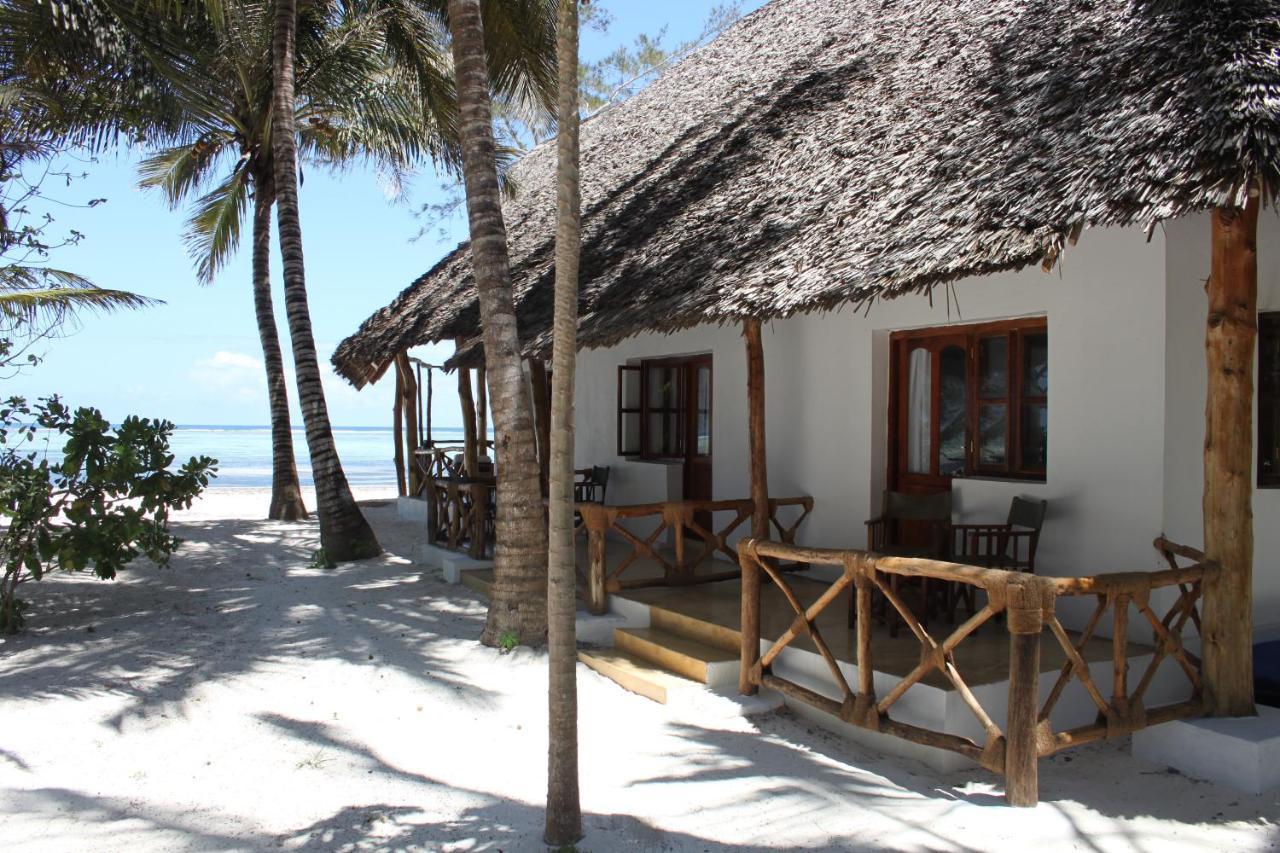 Panga Chumvi Beach Resort Matemwe  Exteriör bild