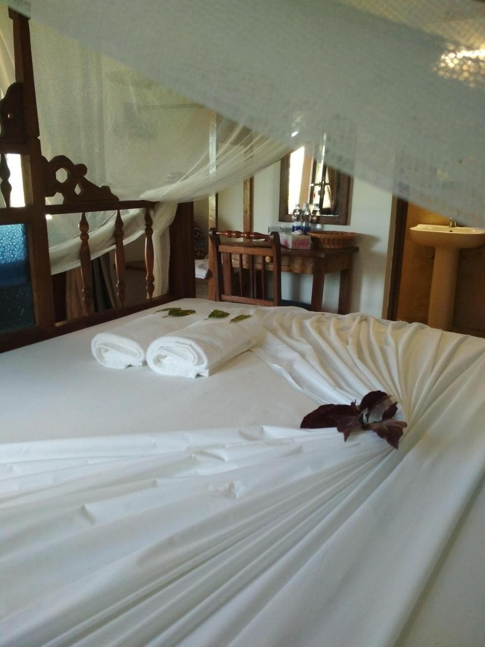 Panga Chumvi Beach Resort Matemwe  Exteriör bild