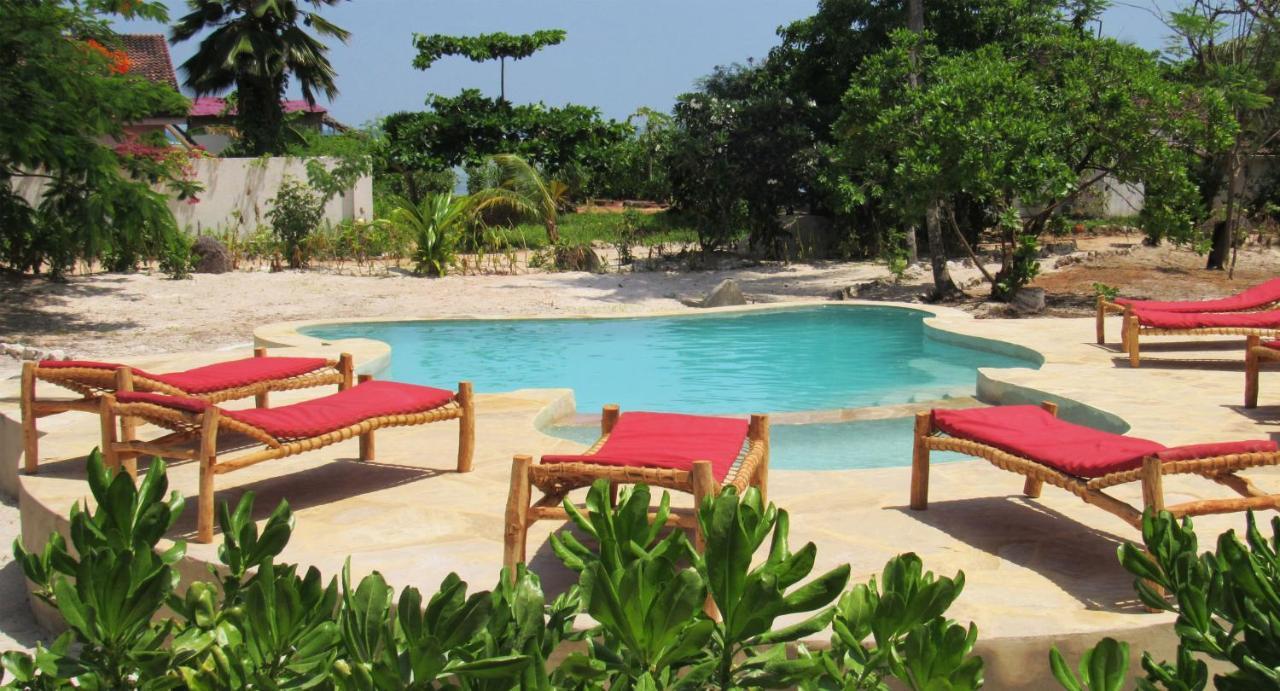 Panga Chumvi Beach Resort Matemwe  Exteriör bild